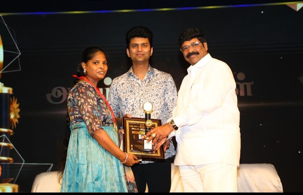 AWC Homecare receiving the Aram Award 2024 on stage